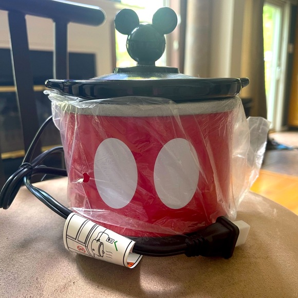 Disney Mini Croc Pot - Picture 2 of 2